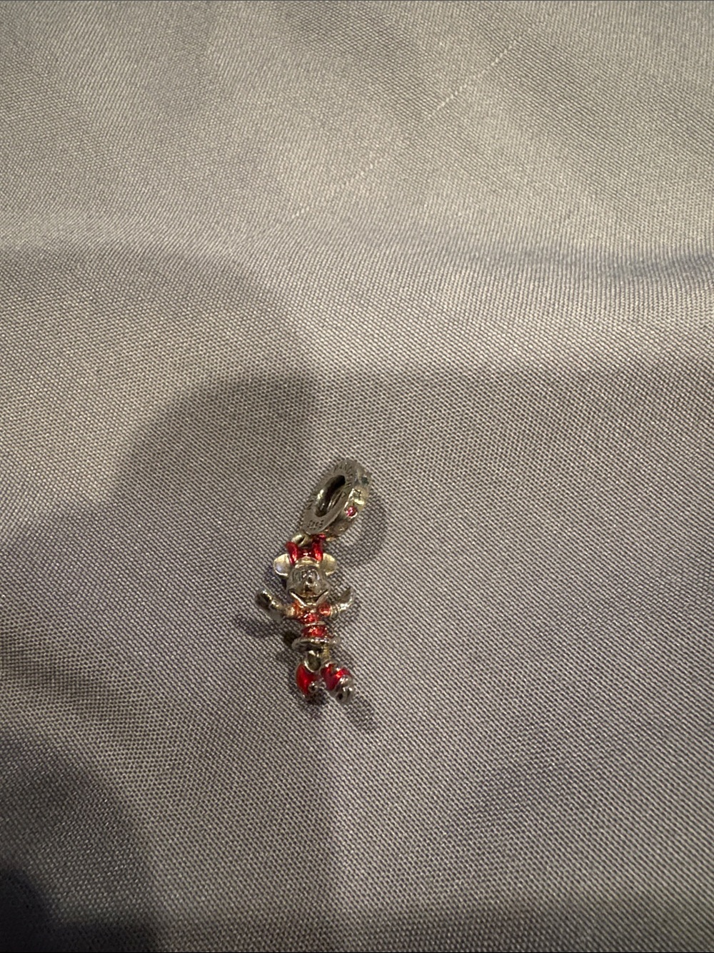 Pandora x Disney Minnie Mouse charm